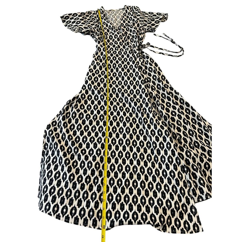 Marine Layer Black and White Printed Wrap Midi Dress - Picture 9 of 9